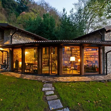 Villa The Writer's Nest Waterfront By Rent *