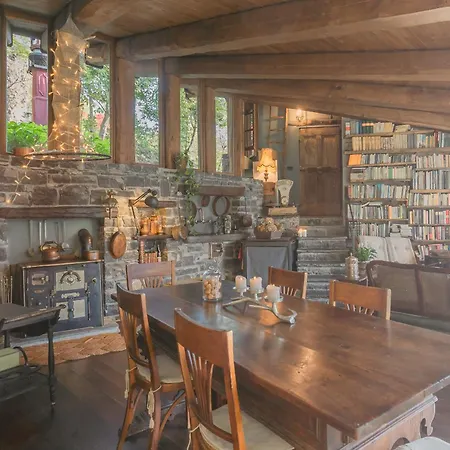 The Writer's Nest Waterfront By Rent Villa *