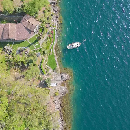 The Writer's Nest Waterfront By Rent Villa Faggeto Lario