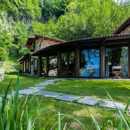 Villa The Writer's Nest Waterfront By Rent *