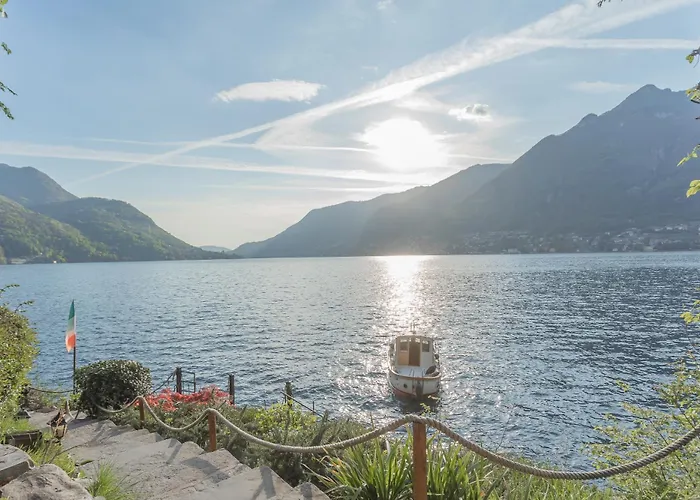 The Writer's Nest Waterfront By Rent Vila Faggeto Lario