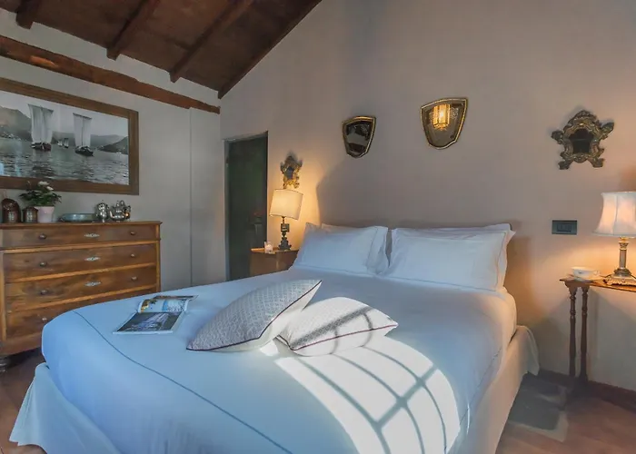 The Writer's Nest Waterfront By Rent Vila Faggeto Lario