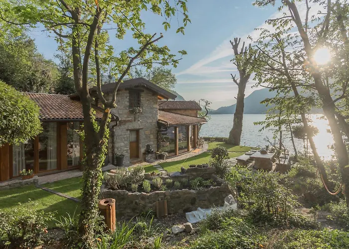 Vila The Writer's Nest Waterfront By Rent Faggeto Lario
