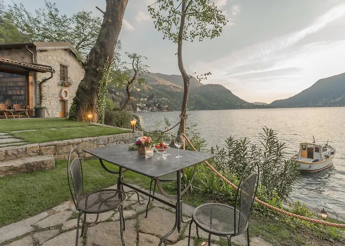 Vila The Writer's Nest Waterfront By Rent Faggeto Lario