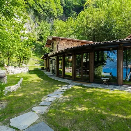 The Writer's Nest Waterfront By Rent Вилла Фаджето-Ларио