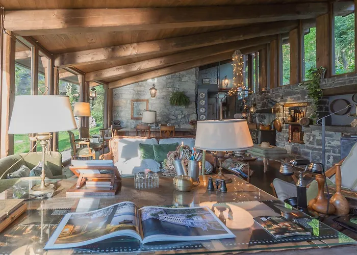 Villa The Writer's Nest Waterfront By Rent *
